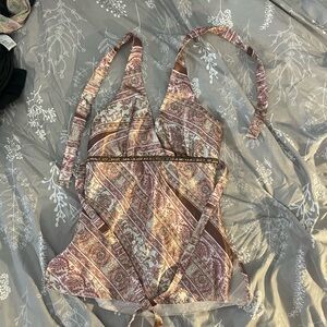 La Belle Floral Paisley Top